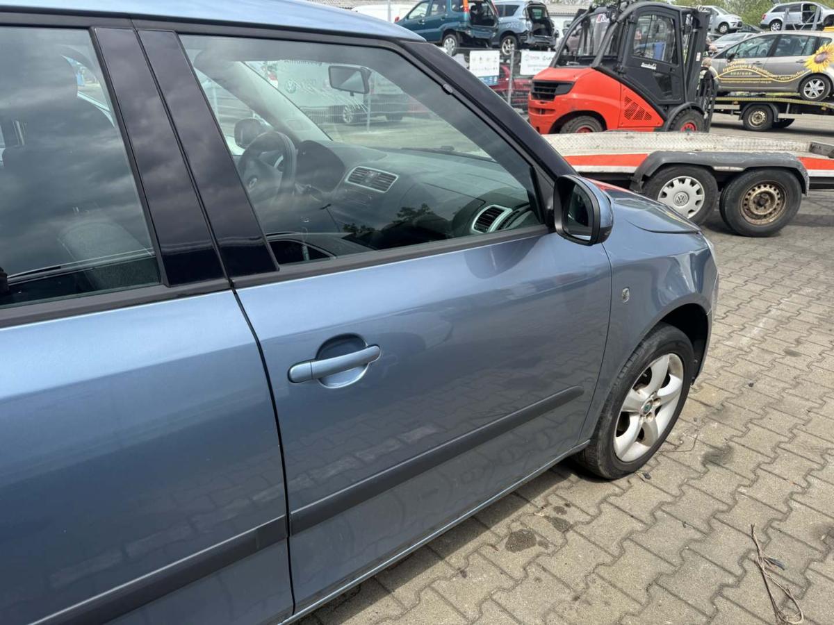 Skoda Fabia 2 original T&uuml;r vorn rechts 9154 Satin Grey Rohbau Bj.2009